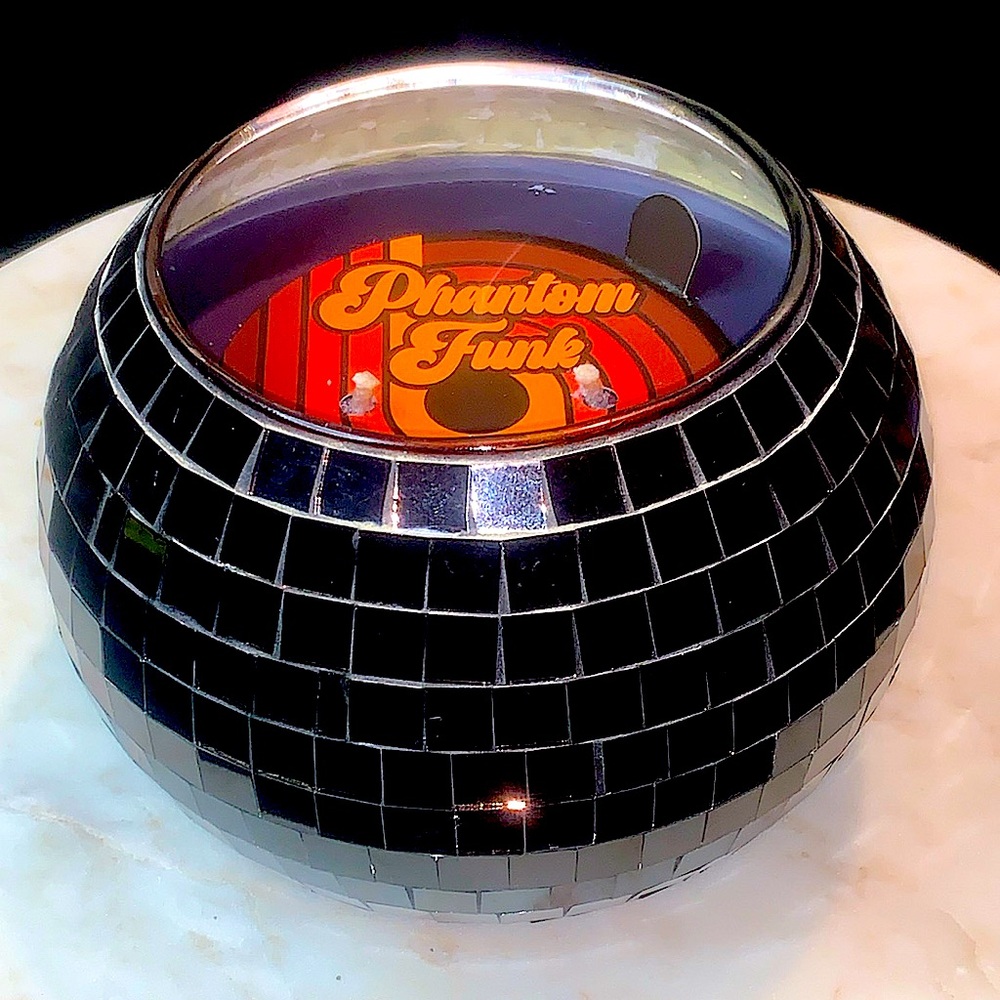 DW HOME CANDLE PHANTOM FUNK DISCO BALL GOODIES RICHLY SCENTED NEW 28.1 oz 2 WICK